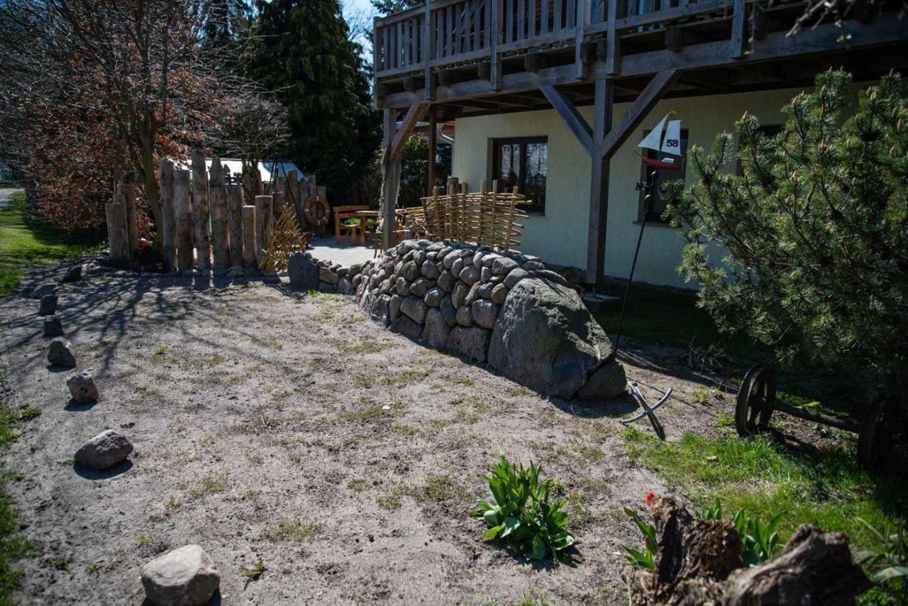 3-R-Ferienwohnung-Fuer-3-Personen-In-Schaprode-Auf-Ruegen-Zi4 Экстерьер фото